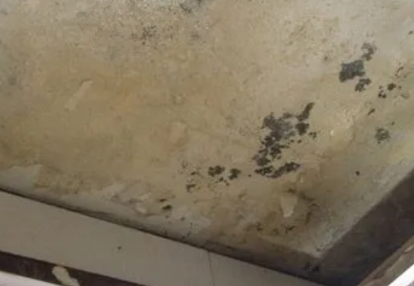 南山阳台漏水维修公司分享下南山卫生间渗水维修需要注意哪些问题。